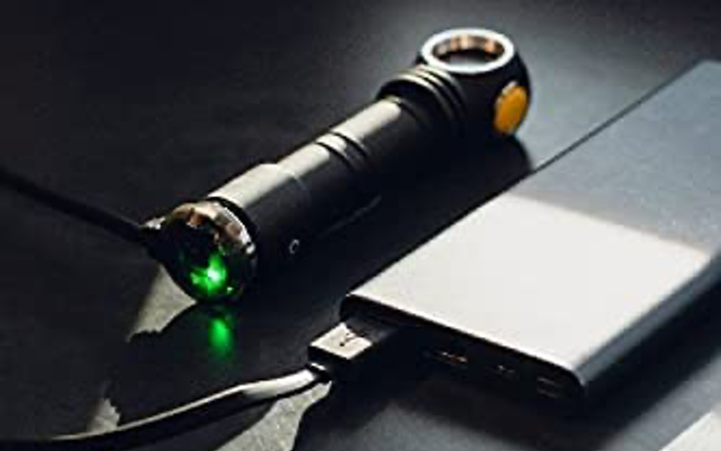 ARMYTEK | WIZARD C2 Pro Stirnlampe - Magnet USB & Warmes Licht Bild 23 von 24