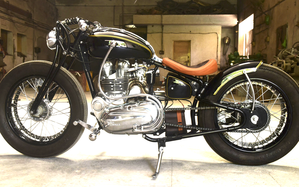 ROYAL ENFIELD | J&D - THUNDERBIRD Bobber Image 1 from 1