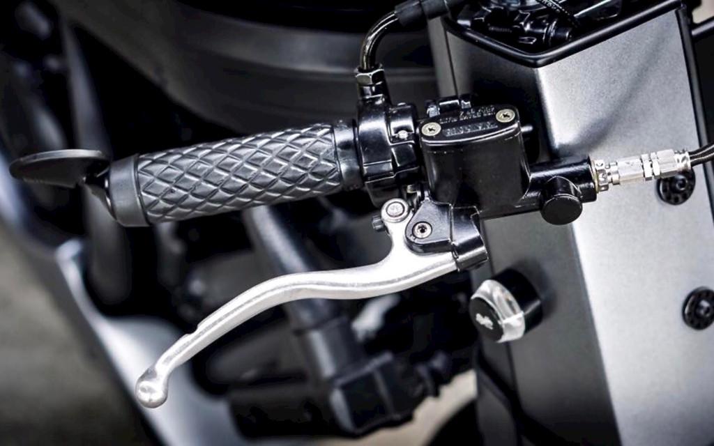 HONDA BROS 400 | K-SPEED - The Future Storm - Café-Racer mit Streetfighter-Optik Image 7 from 16