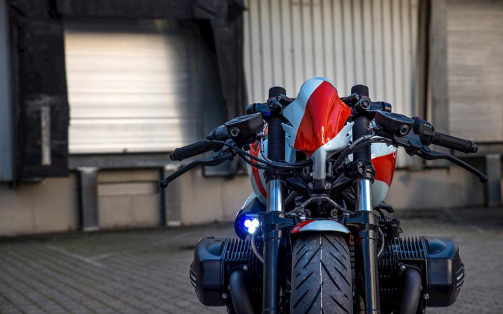 BMW RNineT | DIAMOND DA#15 - BRIDGESTONE - Atemberaubend moderner Performer Image 7 from 7