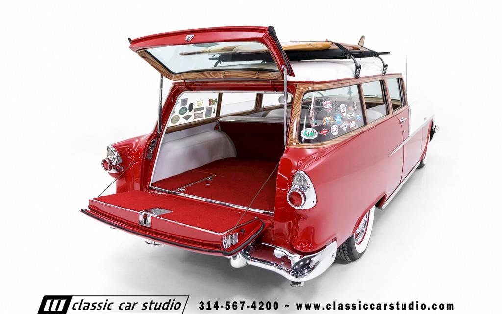 1956 Pontiac two Door 860 "Surf Wagon” Image 19 from 21