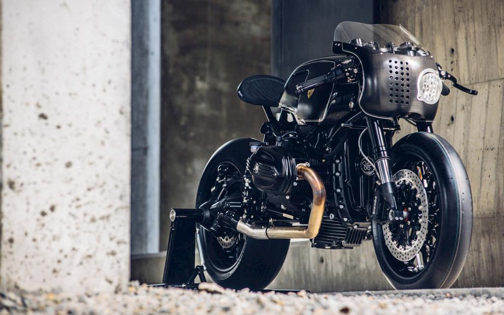 BMW RnineT | ROUGH CRAFTS - R9T Bavarian Fistfighter  Image 3 from 16