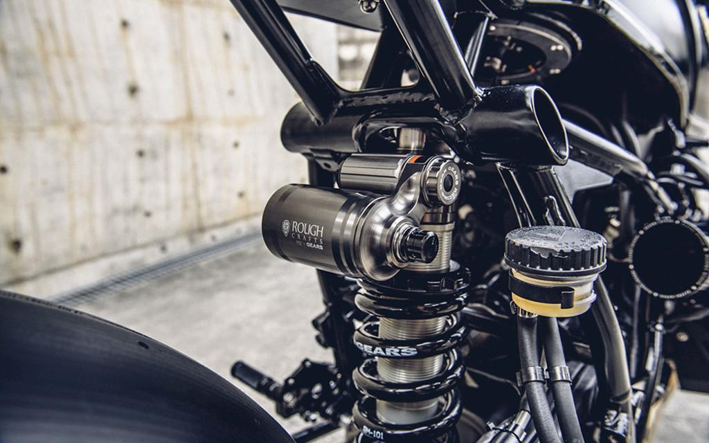 BMW RnineT | ROUGH CRAFTS - R9T Bavarian Fistfighter  Image 15 from 16