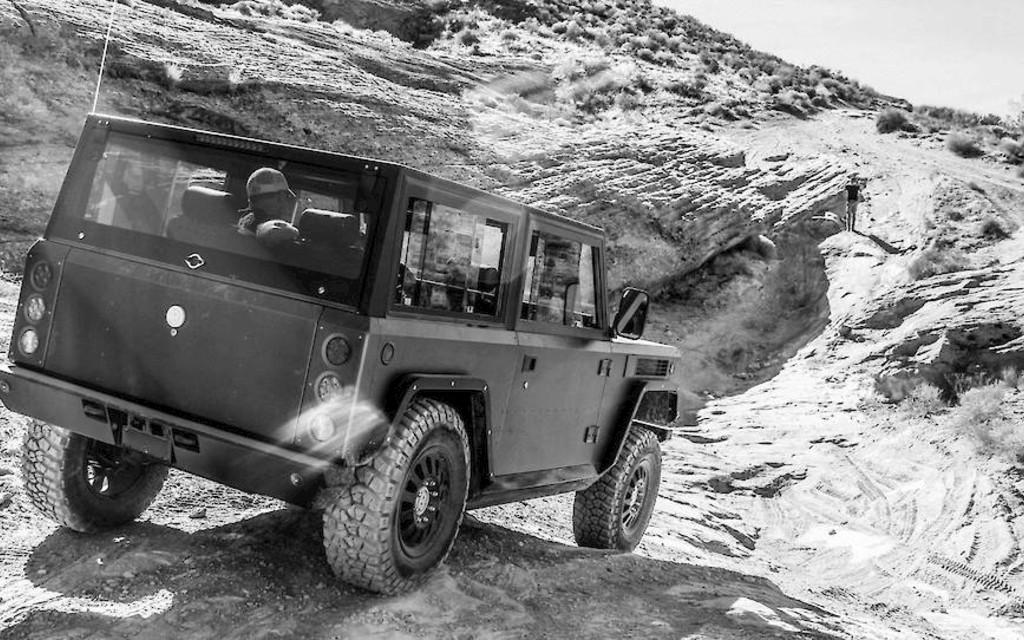 Sport Utility Truck vollelektrisch Bild 6 von 11