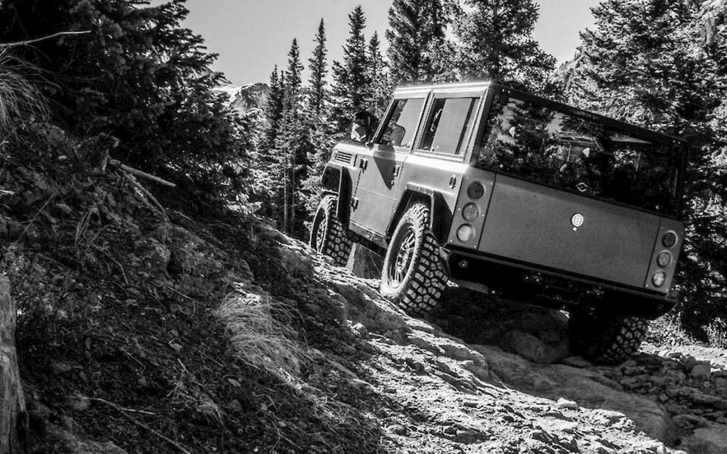 Sport Utility Truck vollelektrisch Bild 8 von 11