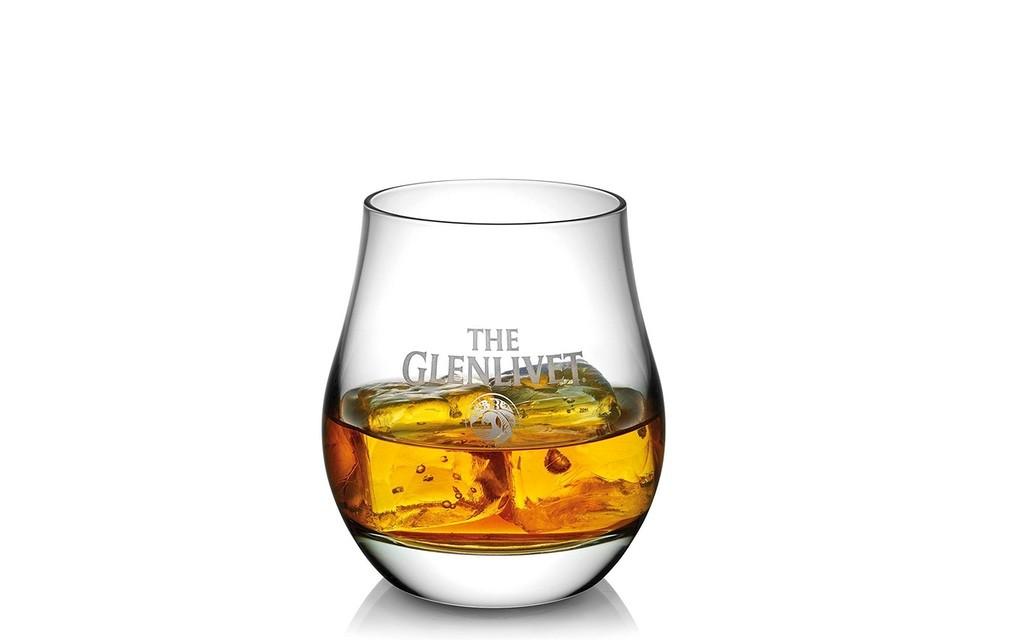 The Glenlivet 15 Year Old French Oak Reserve Single Malt Scotch Whisky Bild 4 von 4