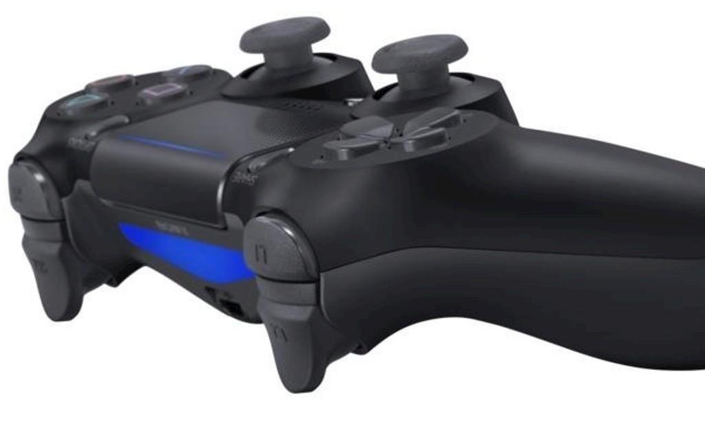 PlayStation 4 - DualShock 4 Wireless Controller Image 1 from 3