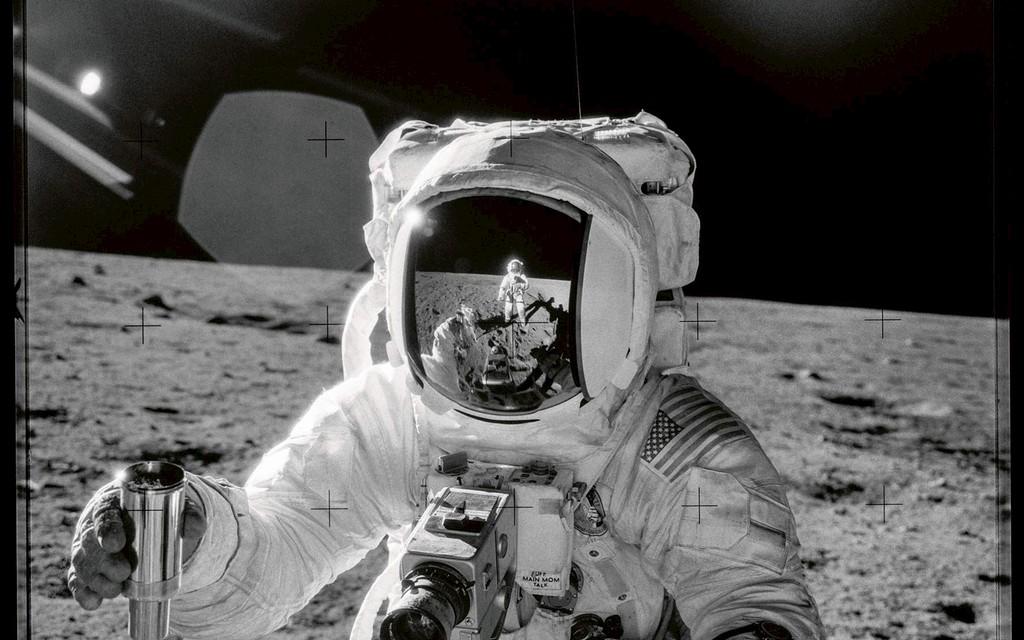 Apollo VII - XVII | Was die Apollo Astronauten der NASA wirklich sahen Bild 7 von 8