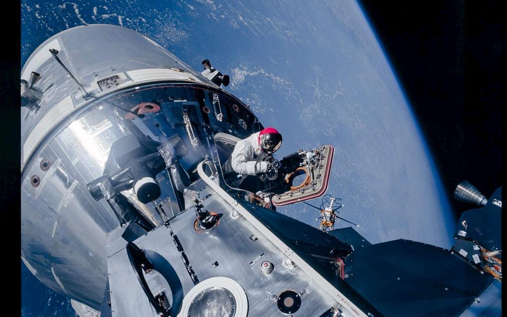 Apollo VII - XVII | Was die Apollo Astronauten der NASA wirklich sahen Bild 8 von 8