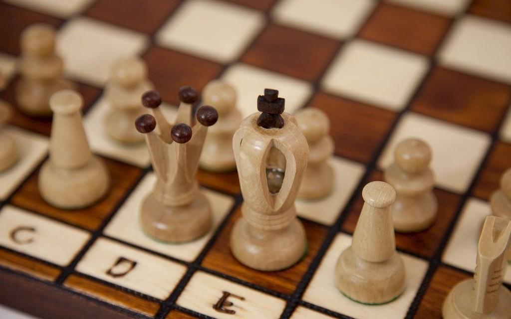  Albatros Holz-Schachspiel ROYAL Bild 1 von 3
