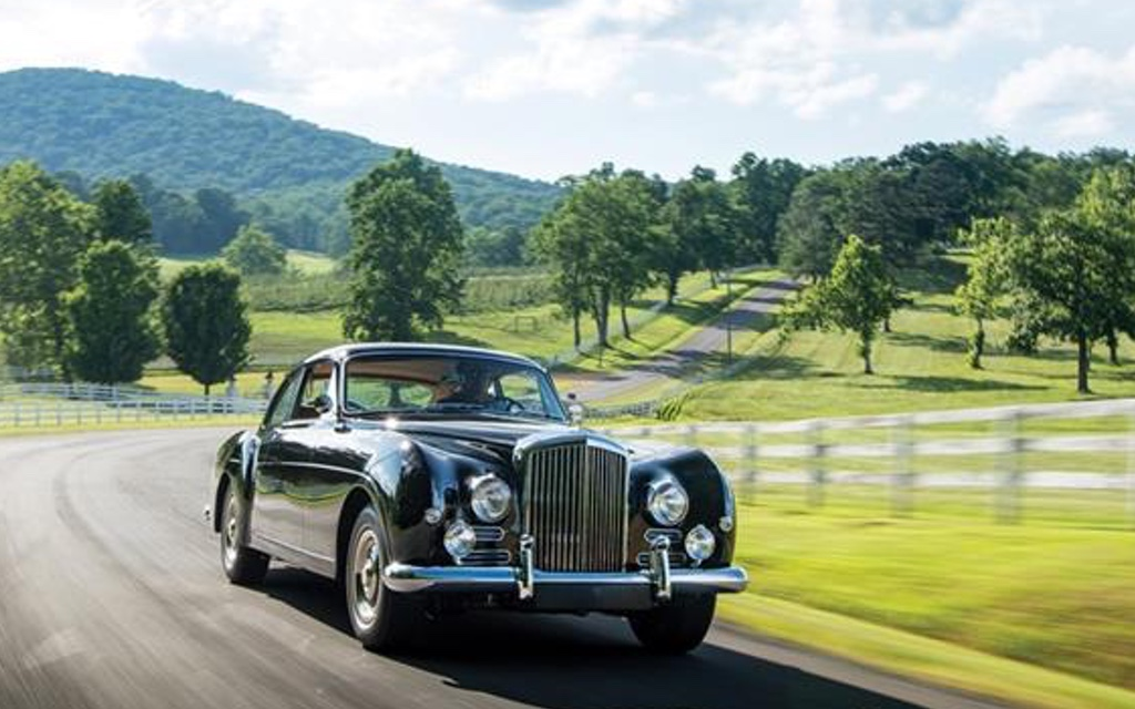 Die leichte "Fastback" Sport Limousine von H.J. Mulliner