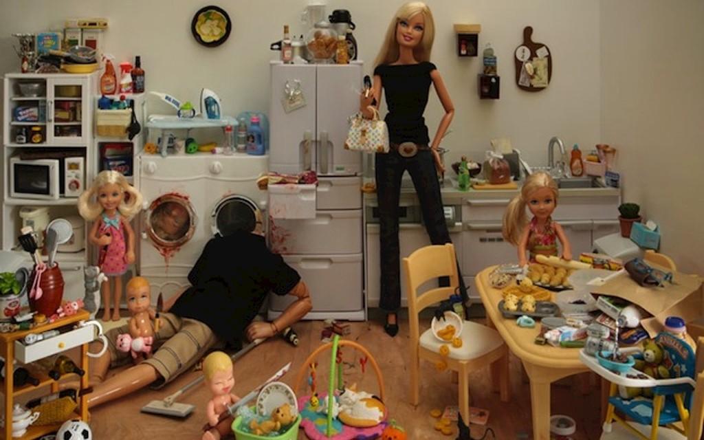 Bad Barbie Image 8 from 20