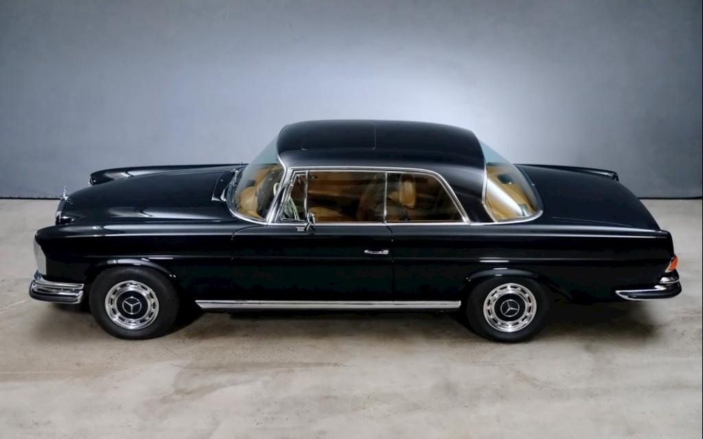 1970 MERCEDES-BENZ 280 SE 3.5 Coupé | Matching Numbers - Aufwendig restauriertes Ausnahmefahrzeug Bild 1 von 15