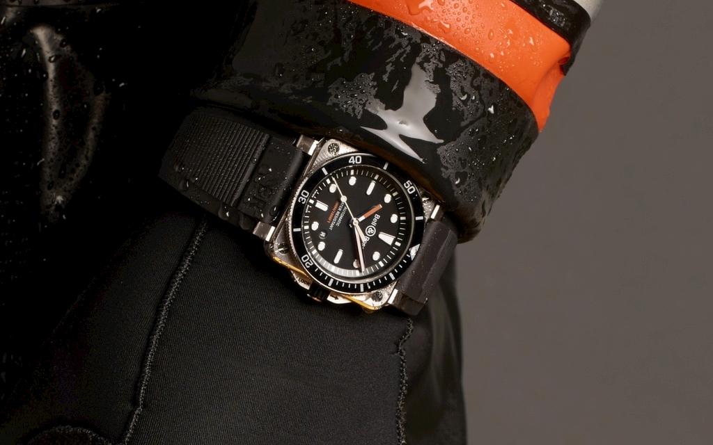 BELL & ROSS | 03-92 DIVER Collection Image 4 from 5