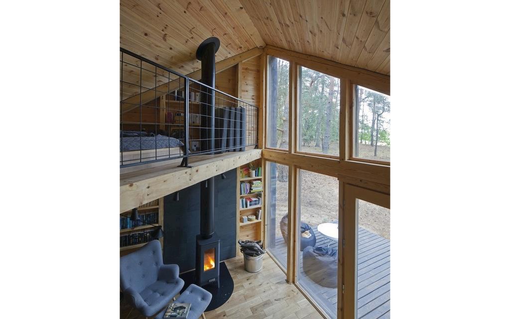 Bookworm Cabin - Waldhütte für Bücherwürmer Bild 6 von 8