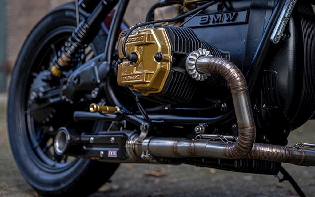 РњРѕС‚РѕС†РёРєР» BMW r100 Custom