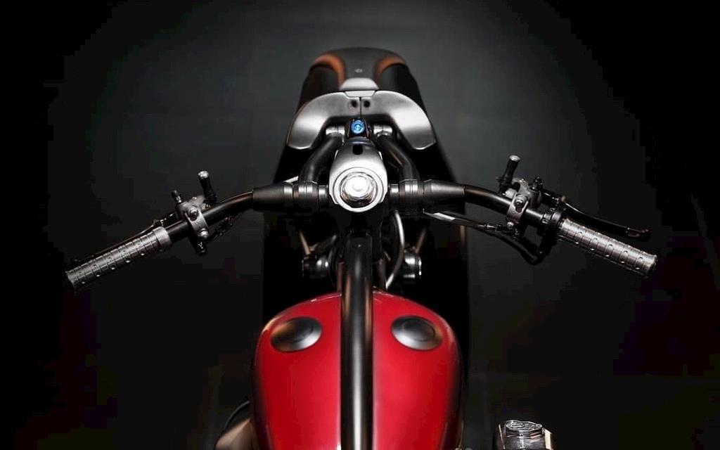 NEO BOARD TRACKER Harley  Bild 4 von 8