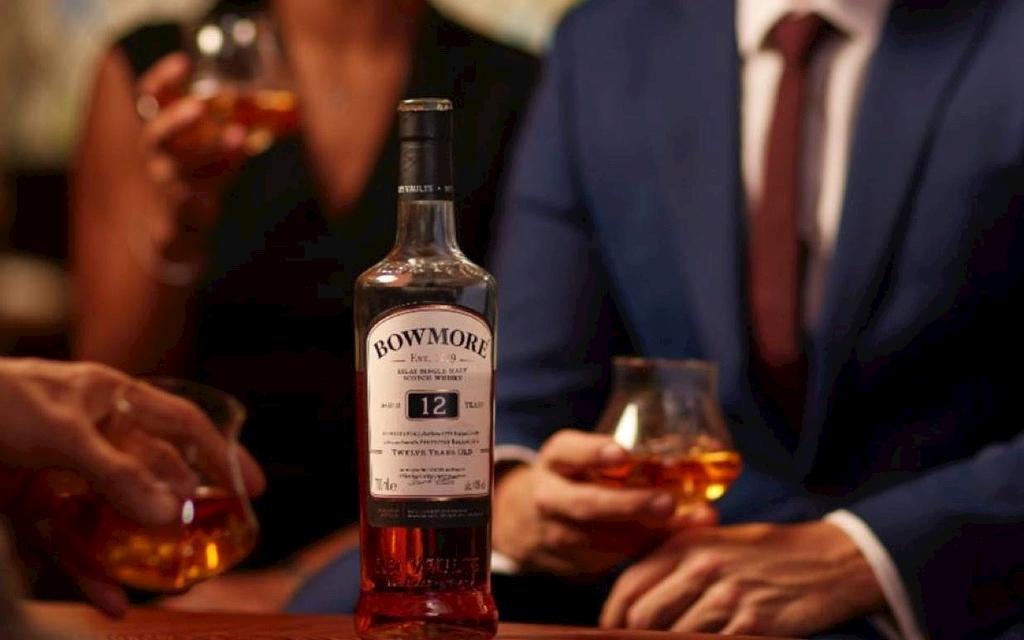 Bowmore 12 Jahre Single Malt Scotch Whisky  Image 4 from 4