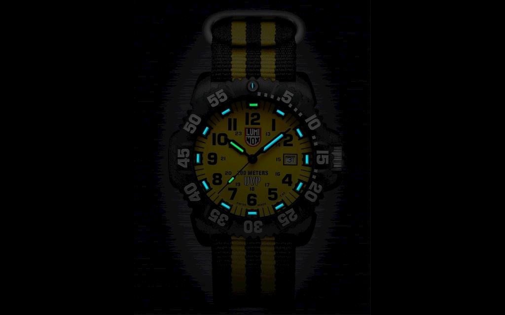 LUMINOX | Scott Cassell Special Set Image 6 from 7
