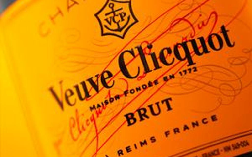Veuve Clicquot Brut Yellow Label  Image 3 from 3