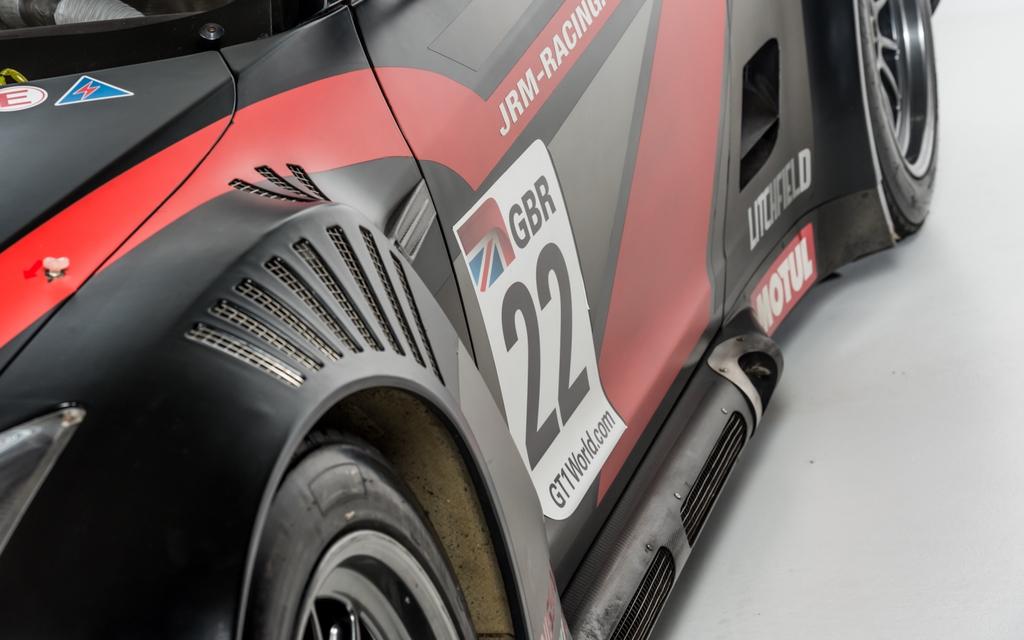 NISSAN GTR GT1  Bild 6 von 14