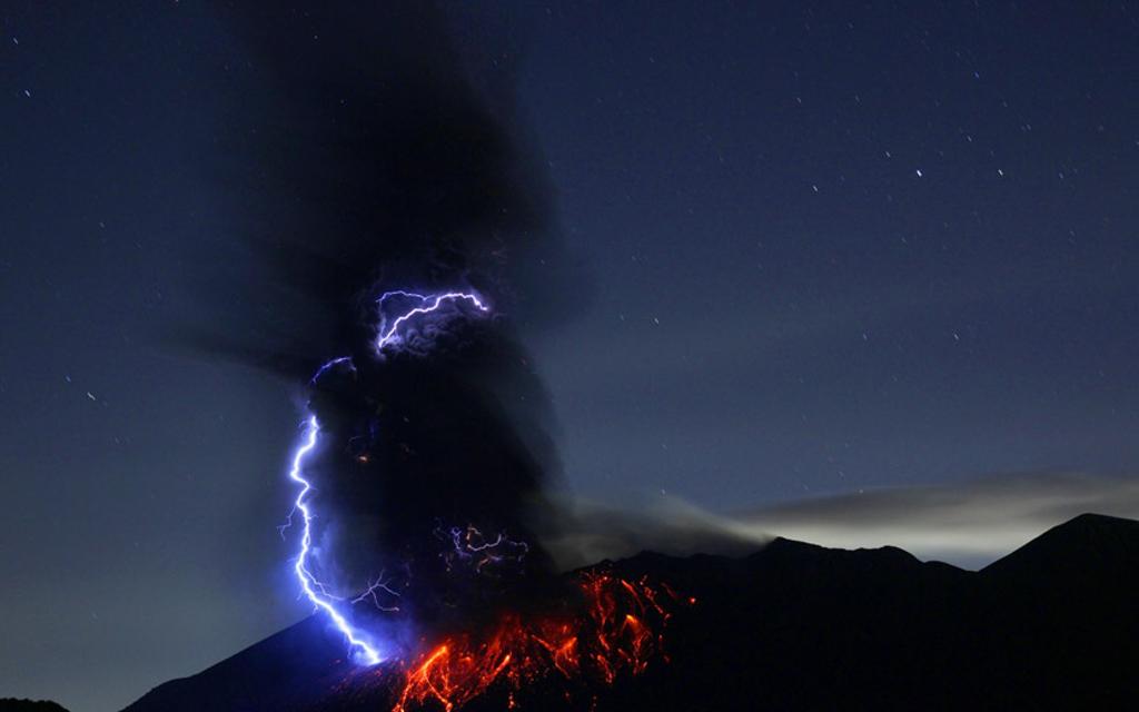SAKURAJIMA Vulkan Japan | Magische Ausbrüche Image 6 from 10