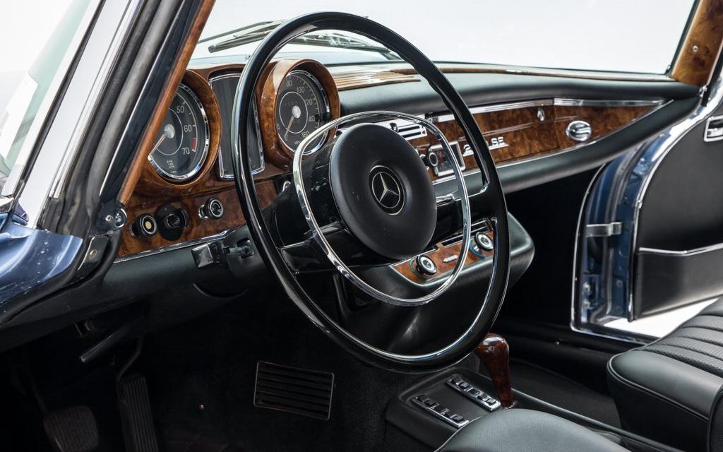 1970 MERCEDES-BENZ 280 SE 3.5 Coupé | Paul Bracq Design - Elegant & Handgefertigt Image 3 from 10