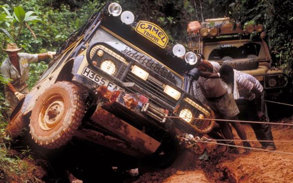 FILM TIPP | CAMEL TROPHY 4X4 DRIVING SCHOOL - Der 4x4 Lernfilm  Image 1 from 5