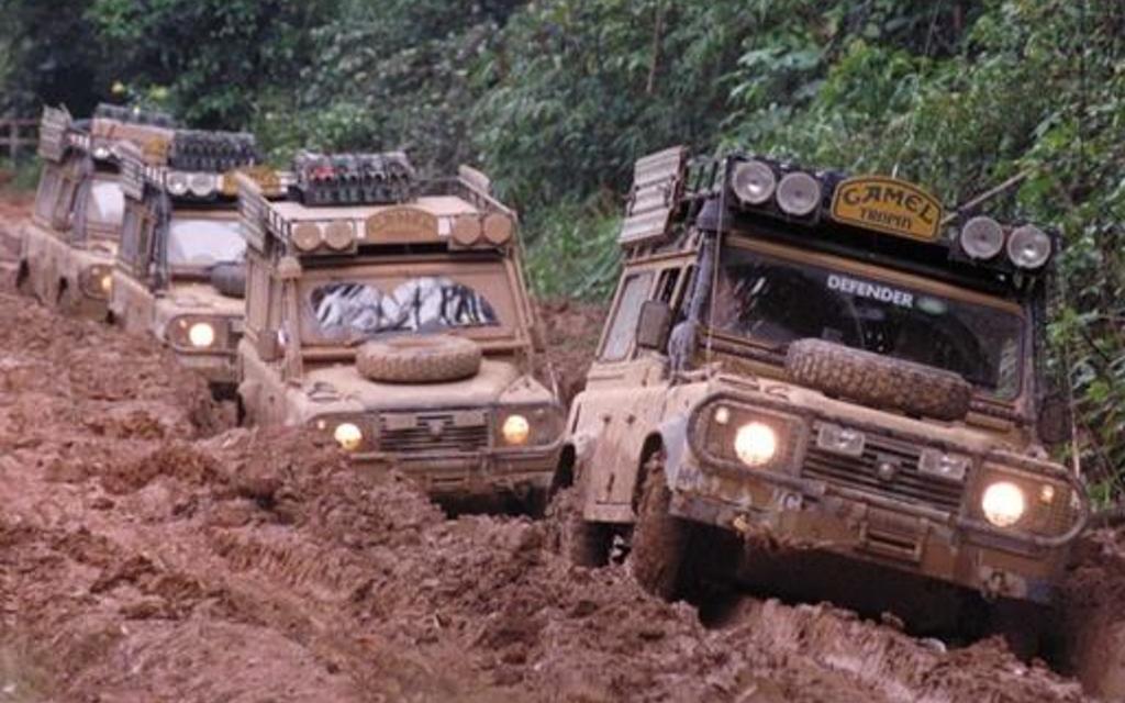 FILM TIPP | CAMEL TROPHY 4X4 DRIVING SCHOOL - Der 4x4 Lernfilm  Image 2 from 5