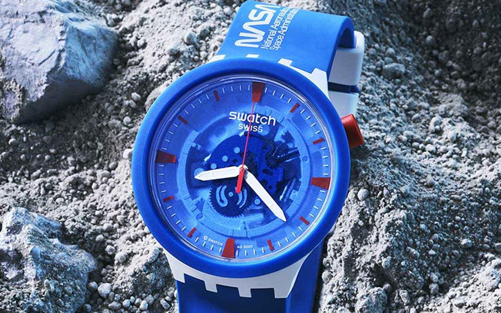 SWATCH | Big Bold Ceramic JUMPSUIT Sonderedition NASA Bild 1 von 5