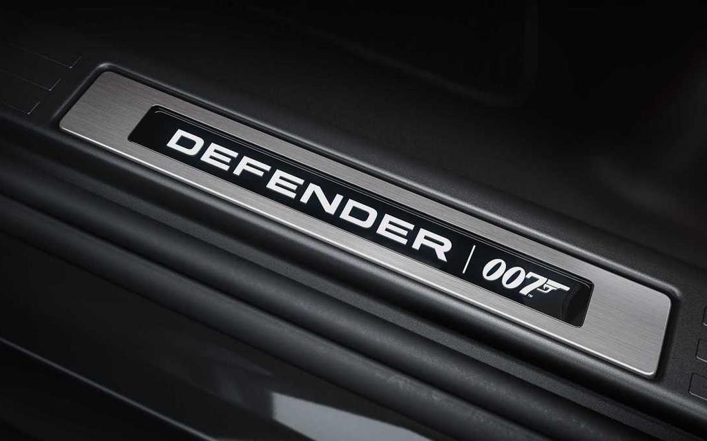 007 Defender V8 Bond Edition  Bild 9 von 10