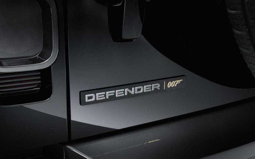 007 Defender V8 Bond Edition  Image 10 from 10