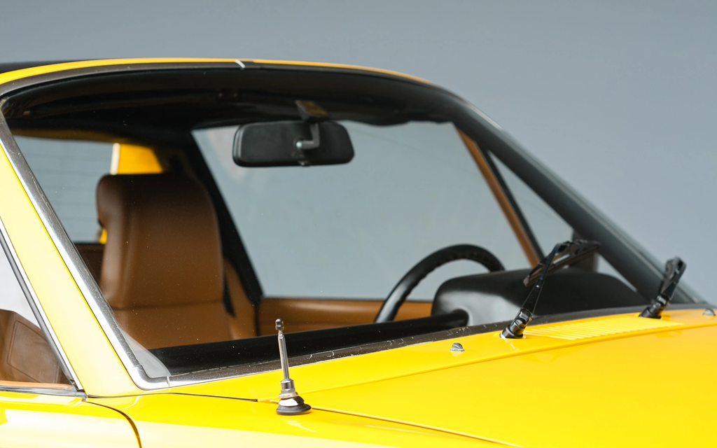 PORSCHE 914 2.0L | Sonnenblumengelb an Kunstleder  Bild 15 von 25