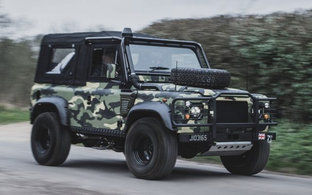 Land Rover Defender | Rugged Tactical Military Edition Bild 13 von 19
