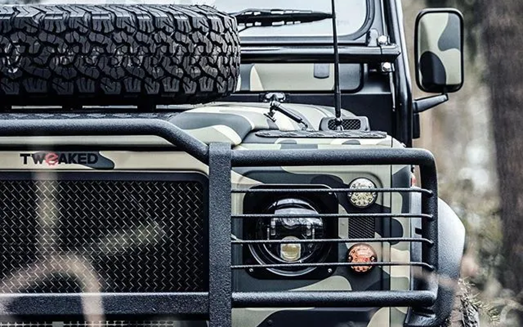 Land Rover Defender | Rugged Tactical Military Edition Bild 17 von 19