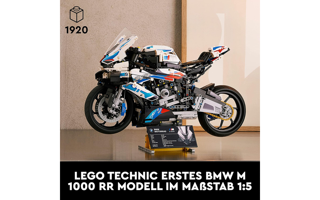 LEGO | Technic BMW M 1000 RR Atemberaubendes BMW Geschenk  Image 6 from 13