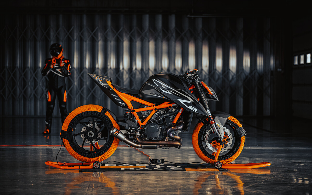 KTM 1290 SUPER DUKE RR | THE BEAST - Hyper Naked Bike mit 1:1 Power to Weight  Bild 1 von 12