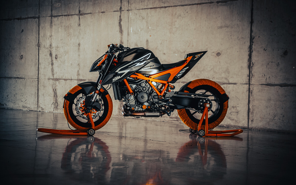 KTM 1290 SUPER DUKE RR | THE BEAST - Hyper Naked Bike mit 1:1 Power to Weight  Image 7 from 12