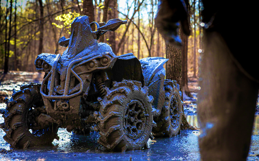 CAN-AM Renegade X MR 1000R | Das 4x4 Nashorn - Bestes Factory Mud ATV 