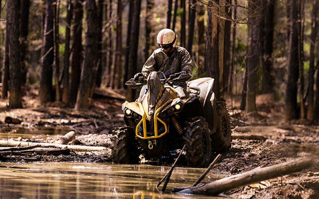 CAN-AM Renegade X MR 1000R | Das 4x4 Nashorn - Bestes Factory Mud ATV  Bild 6 von 8