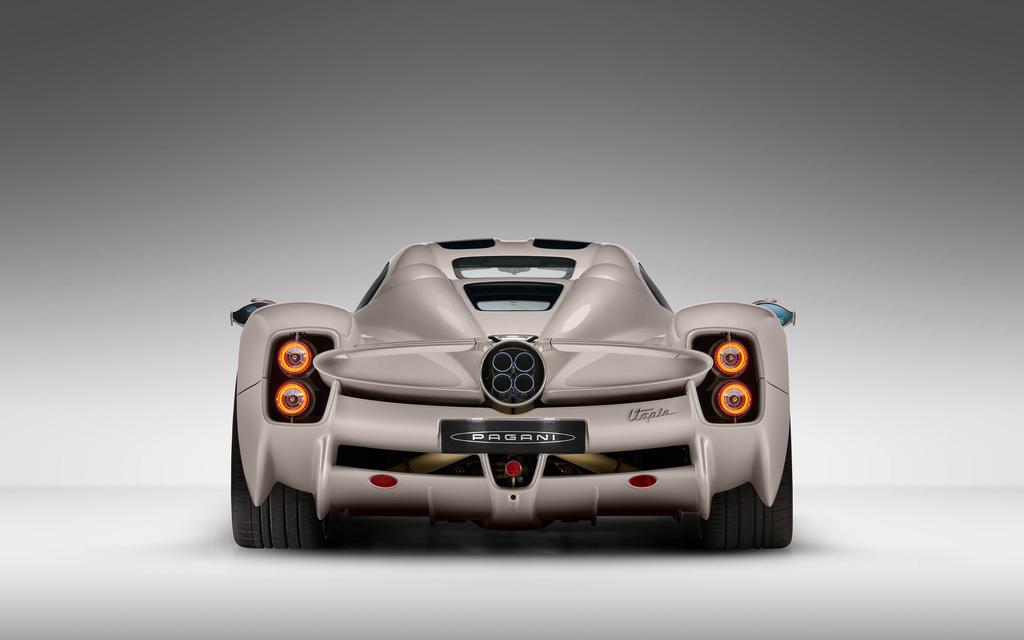 PAGANI UTOPIA | Hypercar - Prinzip der Einfachheit & Eleganz Image 3 from 24