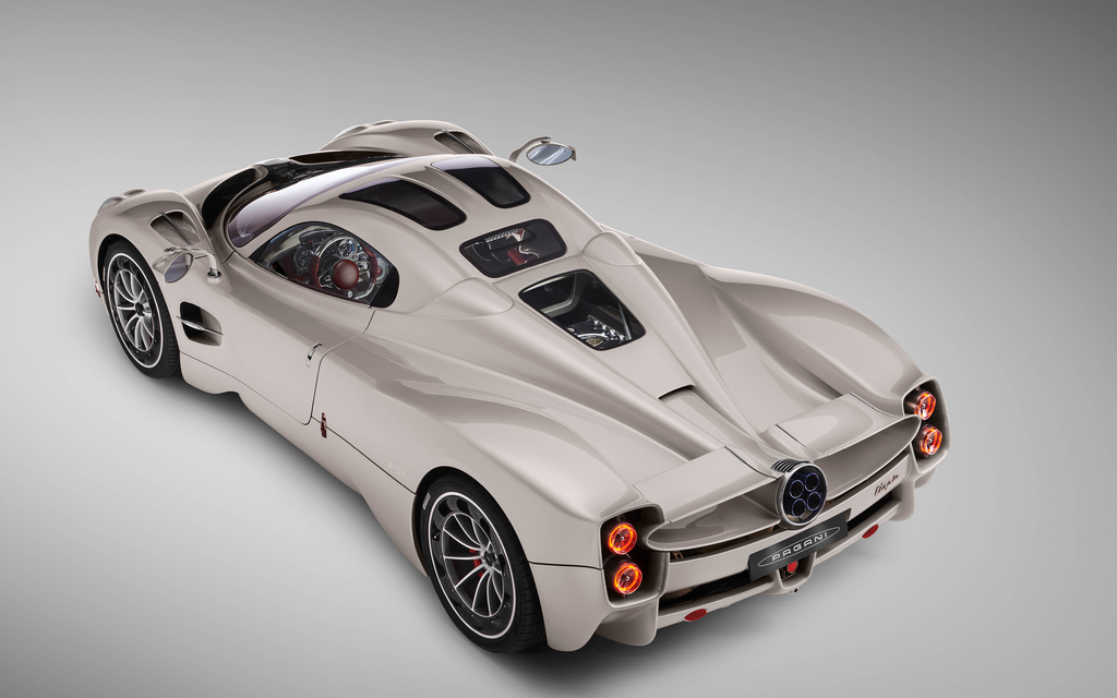 PAGANI UTOPIA | Hypercar - Prinzip der Einfachheit & Eleganz Image 5 from 24