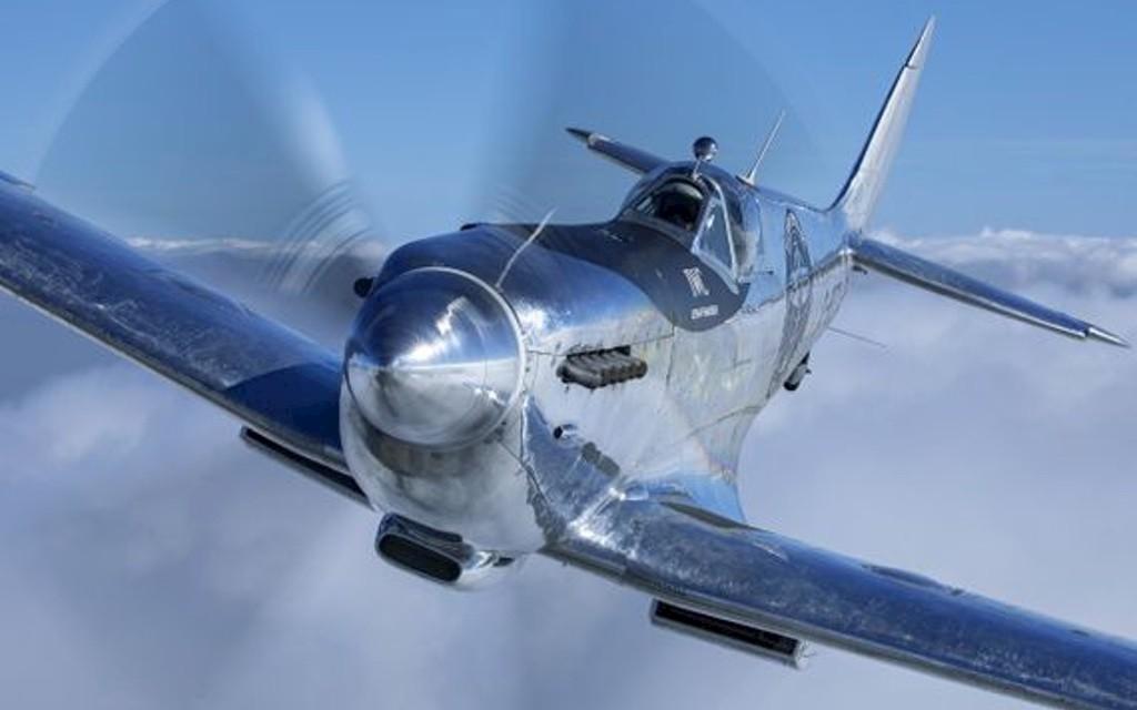 IWC Schaffhausen | Aviatik-Geschichte mit erster Spitfire Weltumrundung  Bild 7 von 9