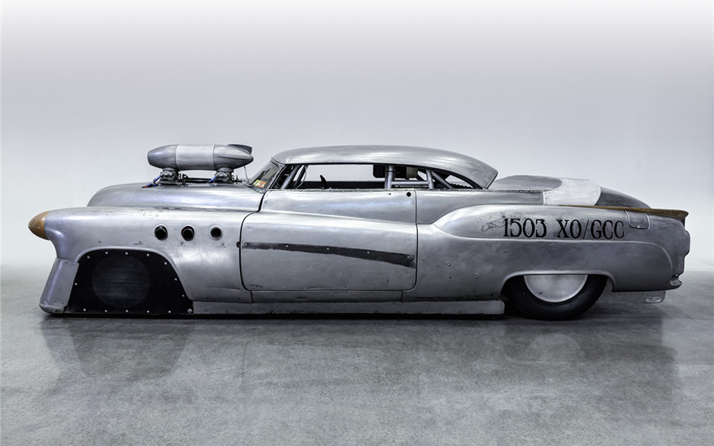 BUICK | Super Riviera BOMBSHELL BETTY - Kunst mit Rekordgeschwindigkeit Image 4 from 9