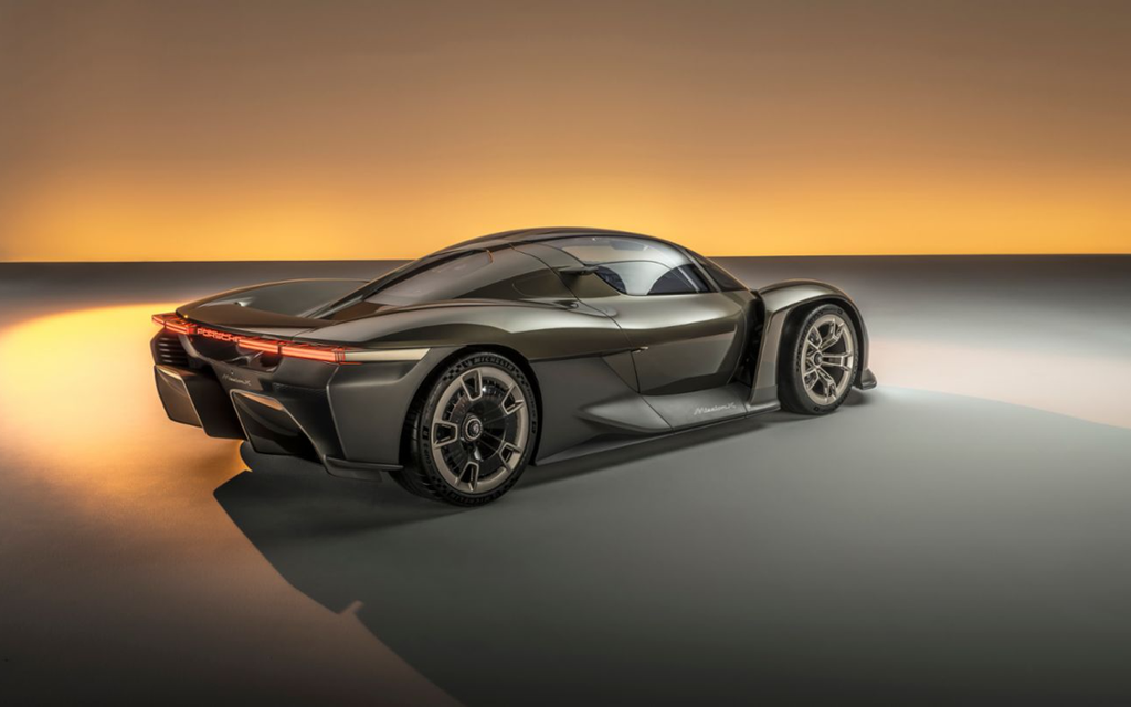 PORSCHE MISSION X | E-Hypercar für neue Nordschleifen Rundenrekorde Image 14 from 38