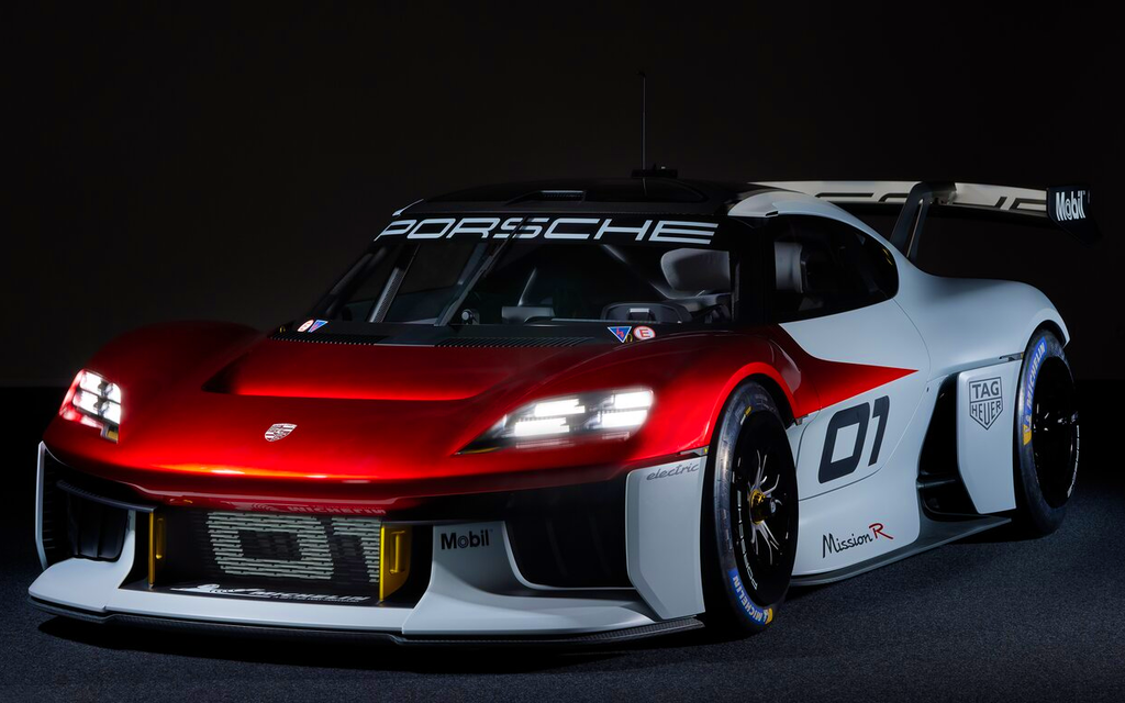 PORSCHE Mission R | Das 1.088 PS E-Motorsport Rennlabor mit 300 km/h Performance  Bild 8 von 43