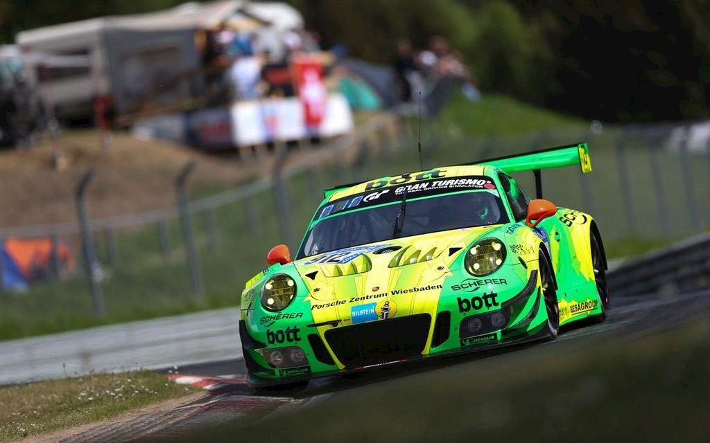 PORSCHE 911 | MANTHEY GT3 R triumphiert beim 24-Stunden-Rennen Image 4 from 8
