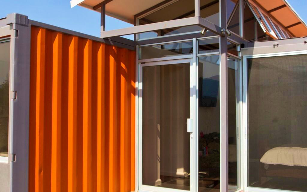 CONTAINER HAUS | PROJEKT HOPE - 40.000 US-Dollar Tiny Haus aus zwei Schiffs Containern  Image 10 from 17