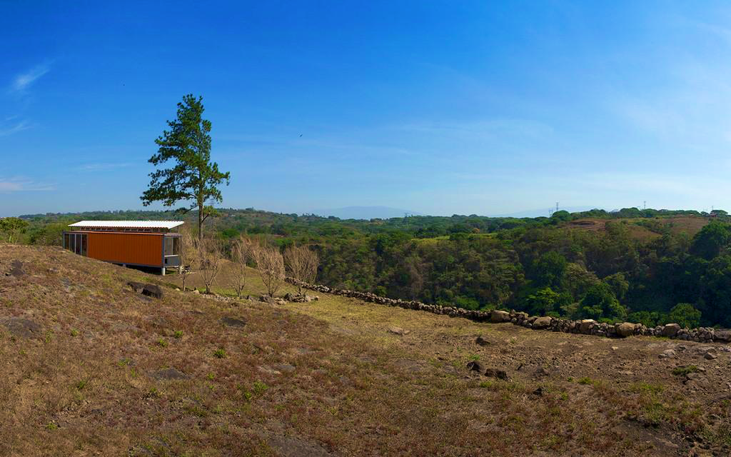 CONTAINER HAUS | PROJEKT HOPE - 40.000 US-Dollar Tiny Haus aus zwei Schiffs Containern  Bild 9 von 17