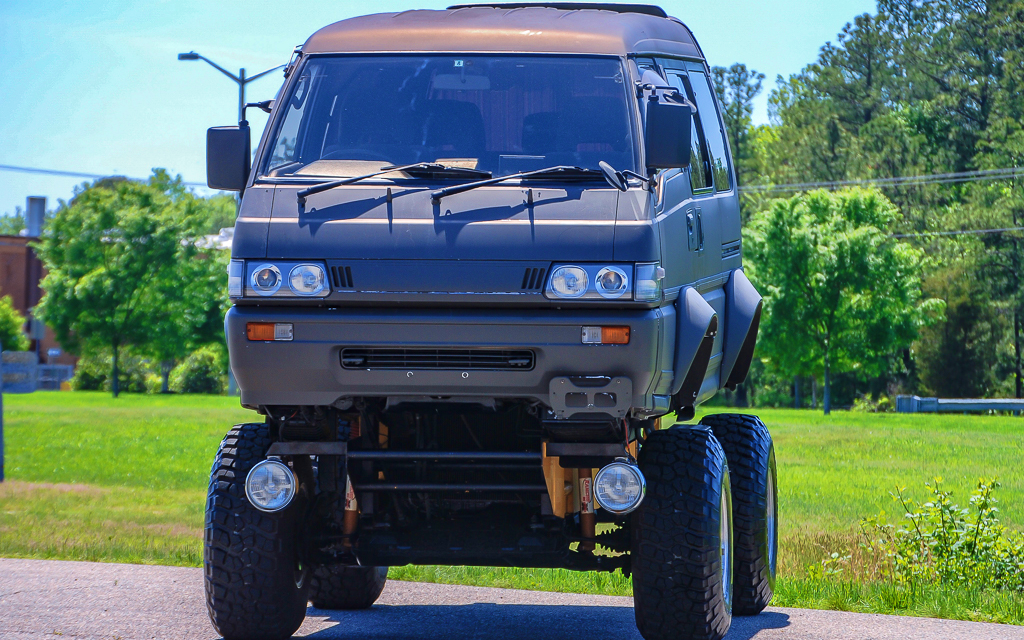 MITSUBISHI L300 | DELICA II 4WD Mud-Terrain Body Lift Custom Wagon Bild 3 von 7